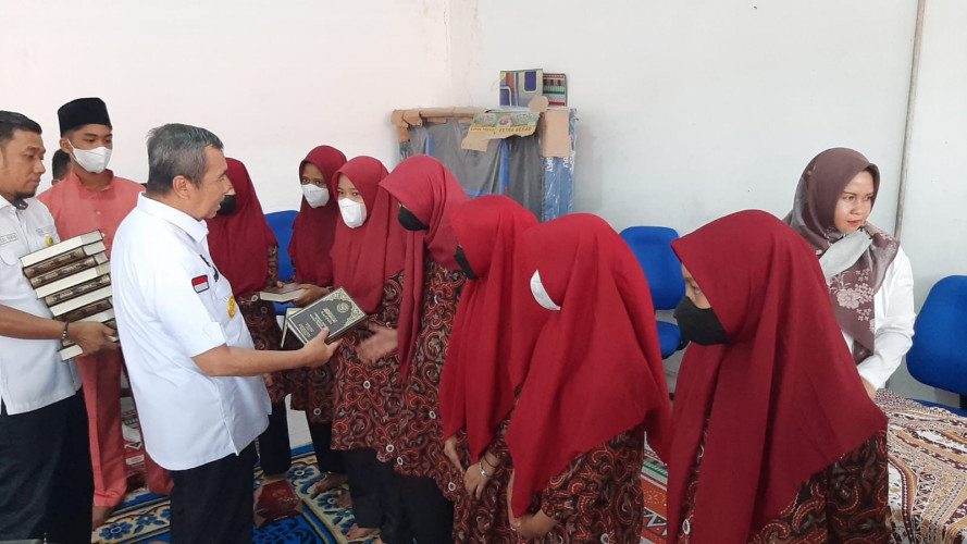 Rayakan Milad Secara Sederhana, Gubri Syamsuar Kunjungan ke Panti Asuhan Sri Mujinab
