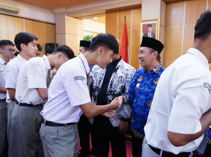 Berbagai Kebijakan Ini Digulirkan Gubri Syamsuar Guna Pemerataan Pendidikan Di Provinsi Riau